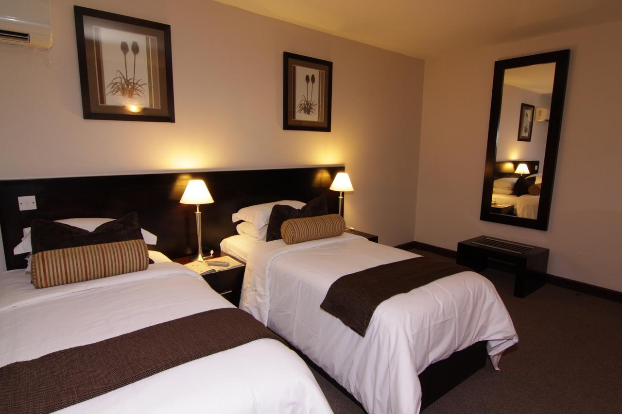 Cresta Bosele Hotel Selebi-Phikwe 外观 照片